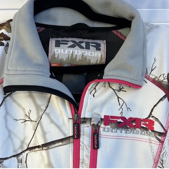 FXR Softshell White Camo Jacket with Pink Details - Picture 2 of 2